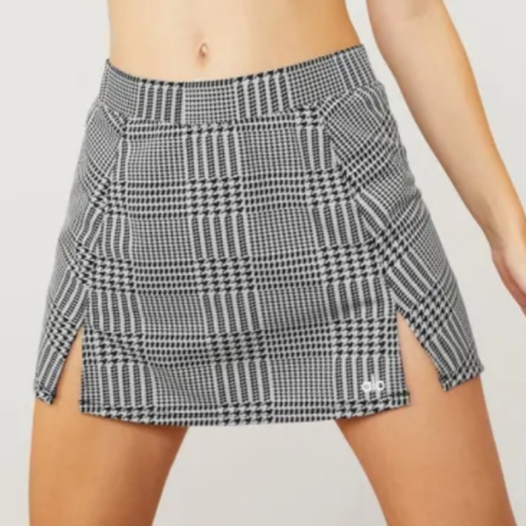 ALO Yoga Dresses & Skirts - Alo Jacquard Glenplaid Tennis Skirt